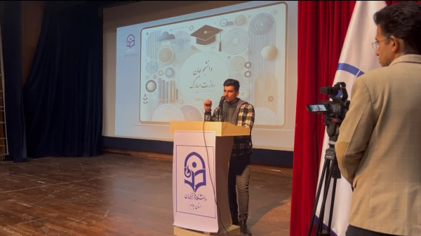 تبیین دستاوردهای انقلاب و امیدآفرینی رسالت بزرگ دانشجویان است. 5