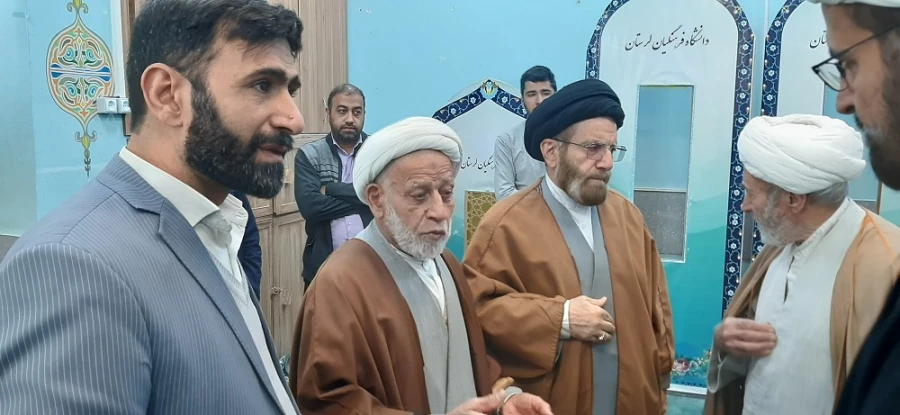  اساتید و دانشجویان ما از نظر کمیت و کیفیت متدین ترین اساتید و دانشجویان دیگرکشور ها هستند 10