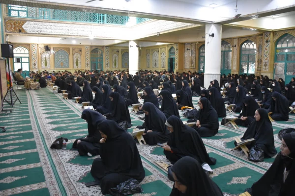 اهدای کلام الله مجید از سوی دفتر رهبر به نو دانشجو معلمان استان چهارمحال و بختیاری 2