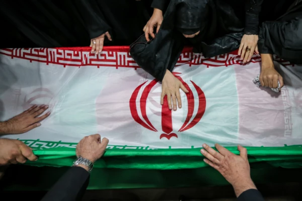 بگذار من هم دلخوش یک قبر باشم 3