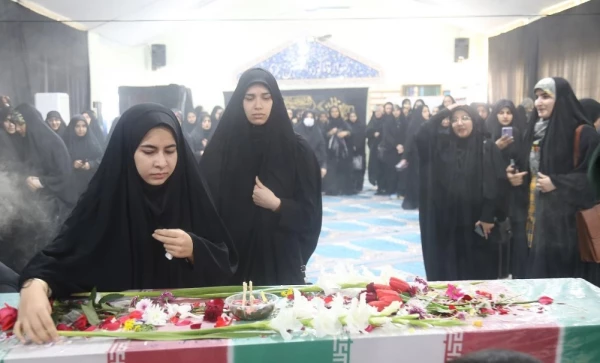 بگذار من هم دلخوش یک قبر باشم 6