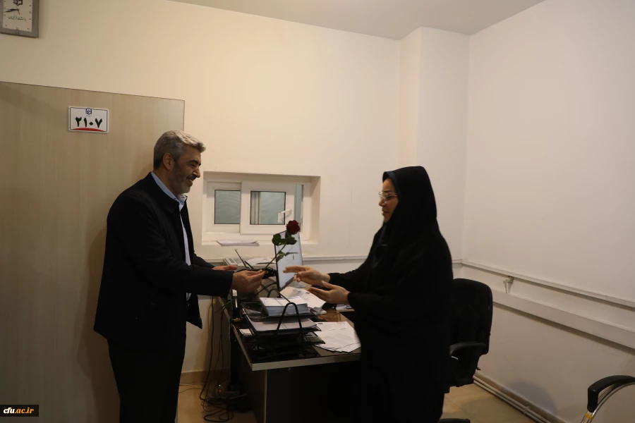 گزارش تصویری دیدار رییس دانشگاه فرهنگیان 
با کارکنان سازمان مرکزی به مناسبت ولادت حضرت فاطمه  زهرا (س)  و روز زن 3