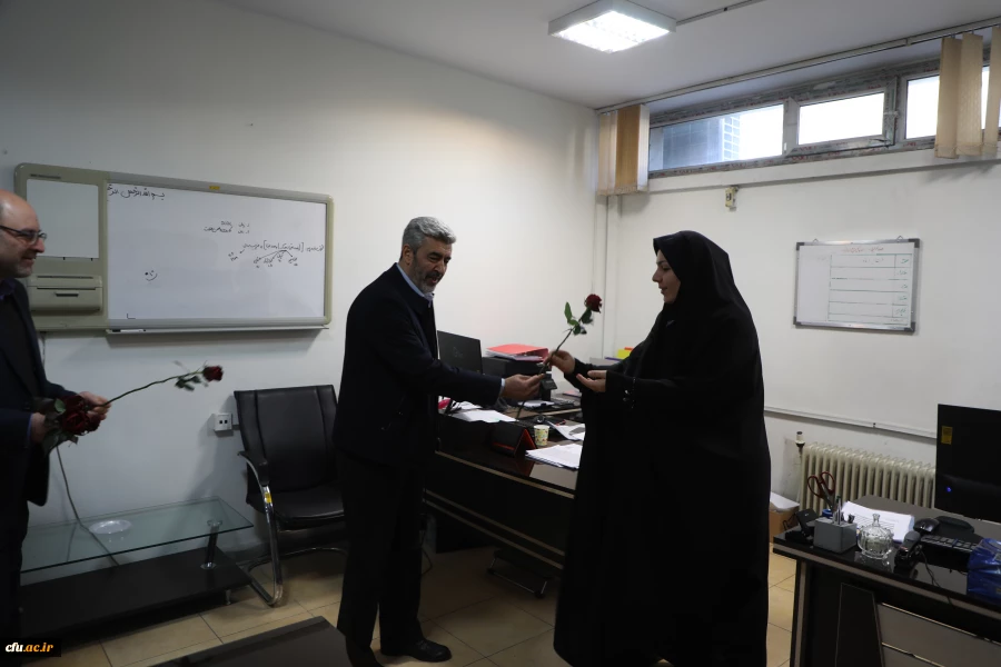 گزارش تصویری دیدار رییس دانشگاه فرهنگیان 
با کارکنان سازمان مرکزی به مناسبت ولادت حضرت فاطمه  زهرا (س)  و روز زن 4