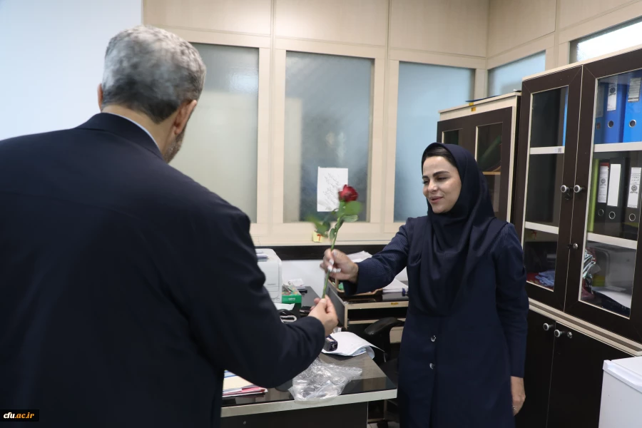 گزارش تصویری دیدار رییس دانشگاه فرهنگیان 
با کارکنان سازمان مرکزی به مناسبت ولادت حضرت فاطمه  زهرا (س)  و روز زن 7