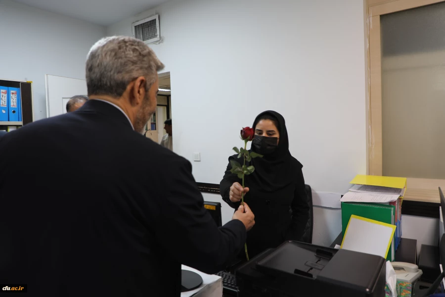 گزارش تصویری دیدار رییس دانشگاه فرهنگیان 
با کارکنان سازمان مرکزی به مناسبت ولادت حضرت فاطمه  زهرا (س)  و روز زن 8