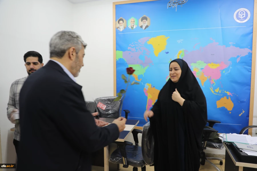 گزارش تصویری دیدار رییس دانشگاه فرهنگیان 
با کارکنان سازمان مرکزی به مناسبت ولادت حضرت فاطمه  زهرا (س)  و روز زن 6