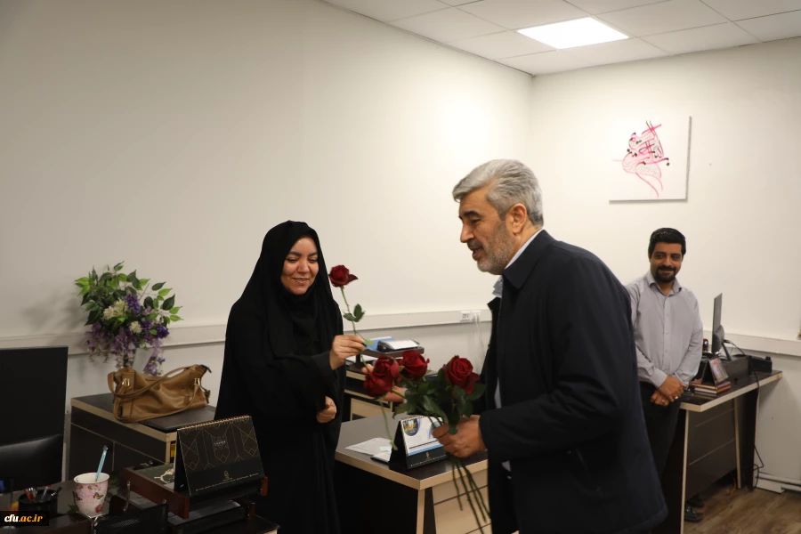گزارش تصویری دیدار رییس دانشگاه فرهنگیان 
با کارکنان سازمان مرکزی به مناسبت ولادت حضرت فاطمه  زهرا (س)  و روز زن 3