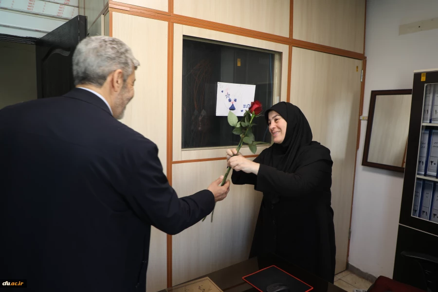 گزارش تصویری دیدار رییس دانشگاه فرهنگیان 
با کارکنان سازمان مرکزی به مناسبت ولادت حضرت فاطمه  زهرا (س)  و روز زن 6