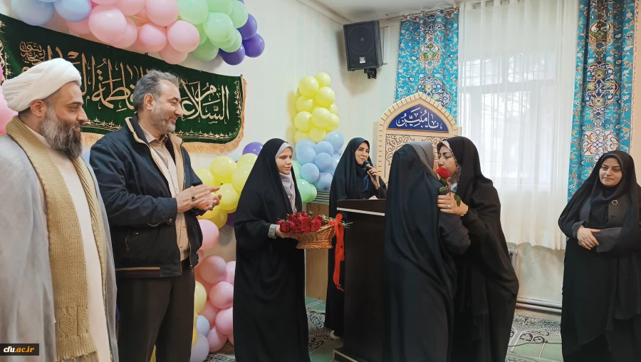 
مراسم جشن ولادت حضرت فاطمه (س) و روز زن در دانشگاه فرهنگیان کرمانشاه
 3