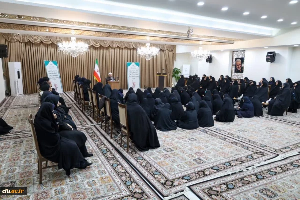 دیدار بانوان فرهیخته دانشگاههای آذربایجان شرقی با نماینده ولی فقیه در استان  2