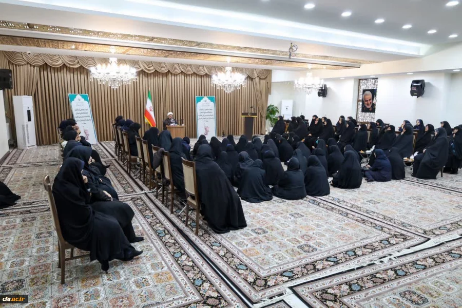دیدار بانوان فرهیخته دانشگاههای آذربایجان شرقی با نماینده ولی فقیه در استان  2