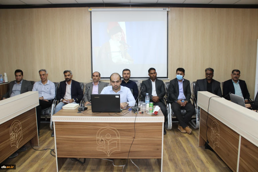 نشست صمیمانه جناب آقای دکتر برزویی  رییس محترم دانشگاه فرهنگیان و هیات همراه با کارکنان اداری دانشگاه فرهنگیان هرمزگان 8