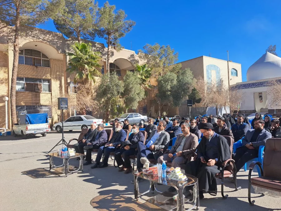 دومین سالگرد تدفین شهید گمنام در پردیس رسالت زاهدان برگزار شد. 4