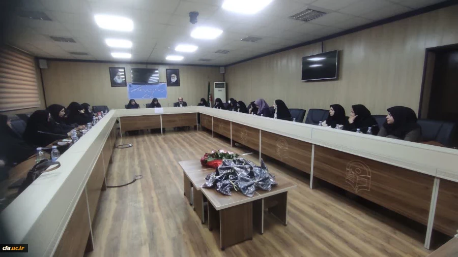 
به همت معاونت امور بانوان سازمان بسیج اساتید استان هرمزگان و کانون بسیج اساتید دانشگاه فرهنگیان هرمزگان
 7