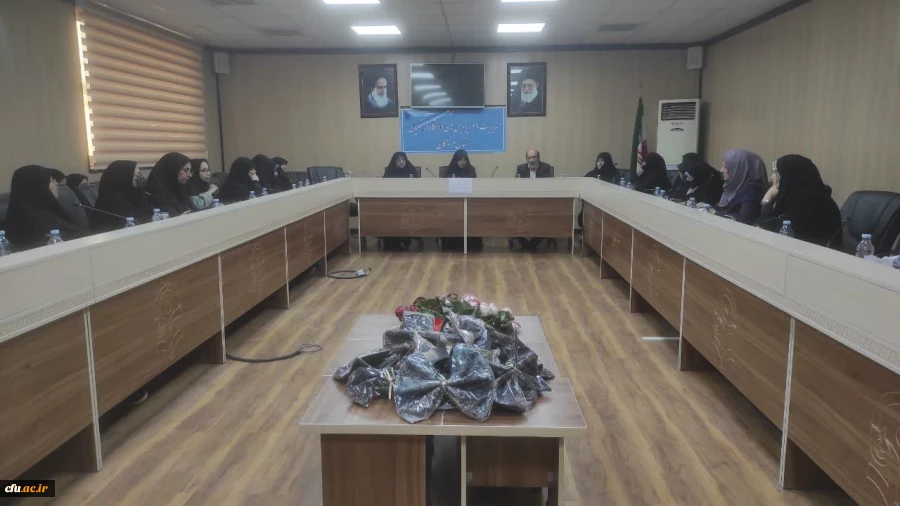 
به همت معاونت امور بانوان سازمان بسیج اساتید استان هرمزگان و کانون بسیج اساتید دانشگاه فرهنگیان هرمزگان
 8