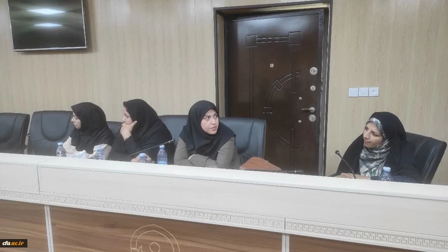 
به همت معاونت امور بانوان سازمان بسیج اساتید استان هرمزگان و کانون بسیج اساتید دانشگاه فرهنگیان هرمزگان
 9