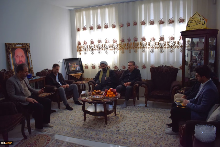 دیدار اعضای هیات رئیسه دانشگاه فرهنگیان کرمانشاه با خانواده شهید اکبر نظری 4