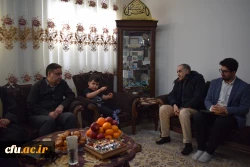 دیدار اعضای هیات رئیسه دانشگاه فرهنگیان کرمانشاه با خانواده شهید اکبر نظری 5