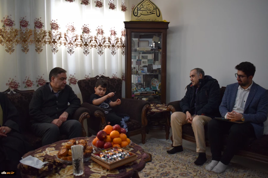 دیدار اعضای هیات رئیسه دانشگاه فرهنگیان کرمانشاه با خانواده شهید اکبر نظری 5