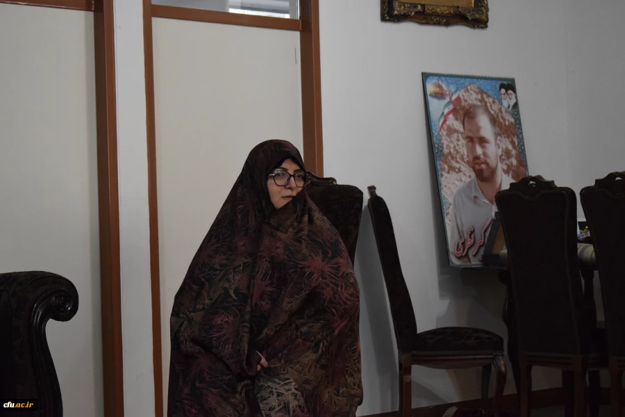 دیدار اعضای هیات رئیسه دانشگاه فرهنگیان کرمانشاه با خانواده شهید اکبر نظری 8