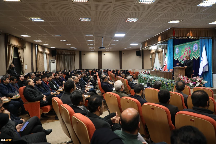 نشست صمیمی سرپرست معاونت برنامه ریزی و توسعه منابع 13