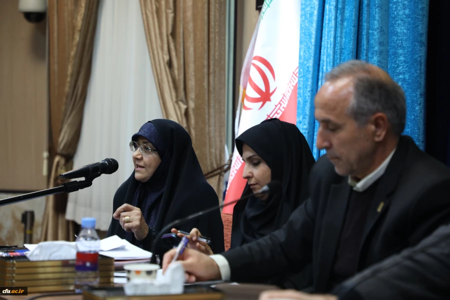 نشست صمیمی سرپرست معاونت برنامه ریزی و توسعه منابع 23