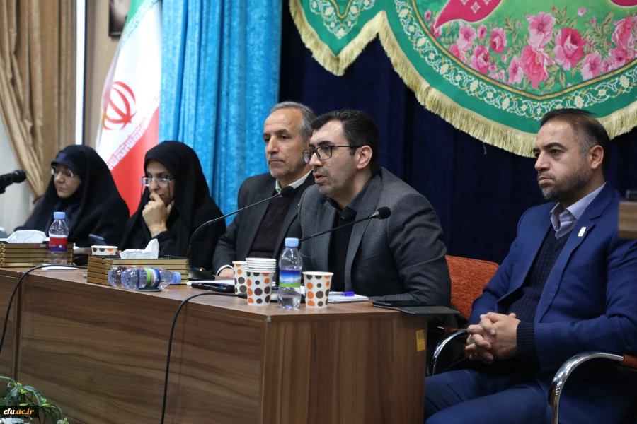 نشست صمیمی سرپرست معاونت برنامه ریزی و توسعه منابع 24