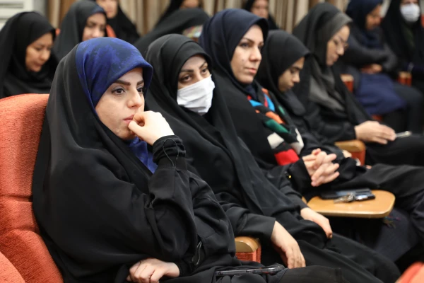 نشست صمیمی سرپرست معاونت برنامه ریزی و توسعه منابع 6