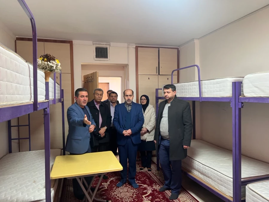 دکتر عالمیان، از  افتتاح و راه اندازی اولین آشپزخانه صنعتی در دانشگاه فرهنگیان خبر داد. 7