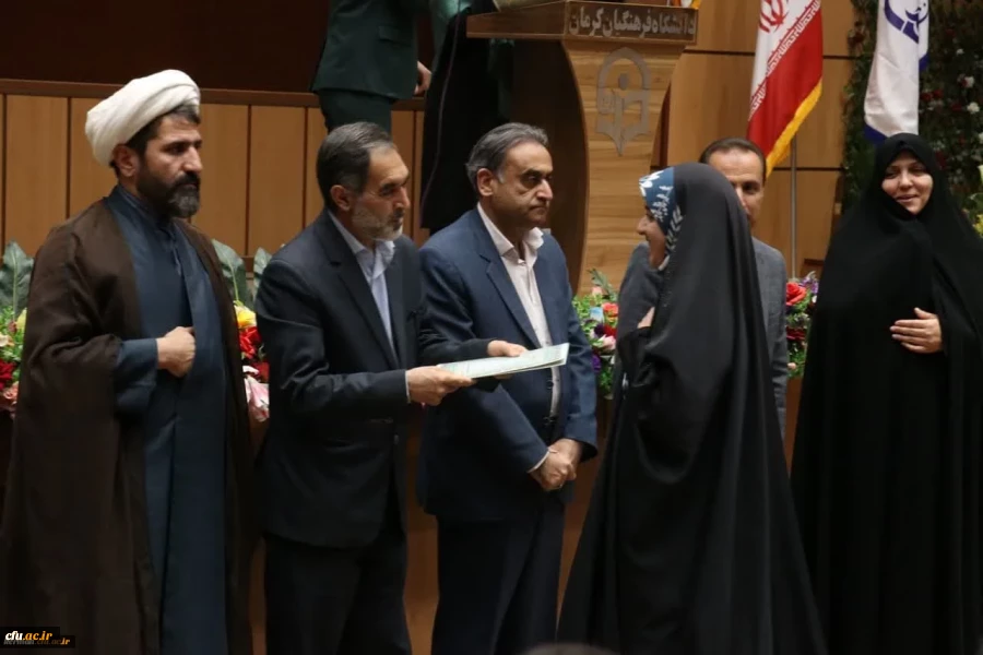 مراسم گرامیداشت روز دانشجو در دانشگاه فرهنگیان استان کرمان
 3