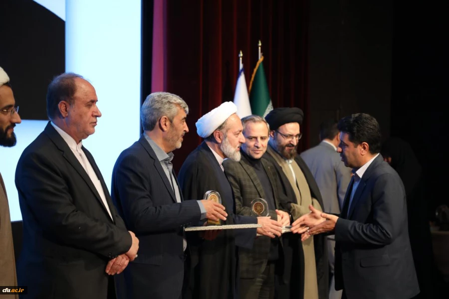 سیزدهمین جشنواره ملی پژوهش و فناوری دانشگاه فرهنگیان 40