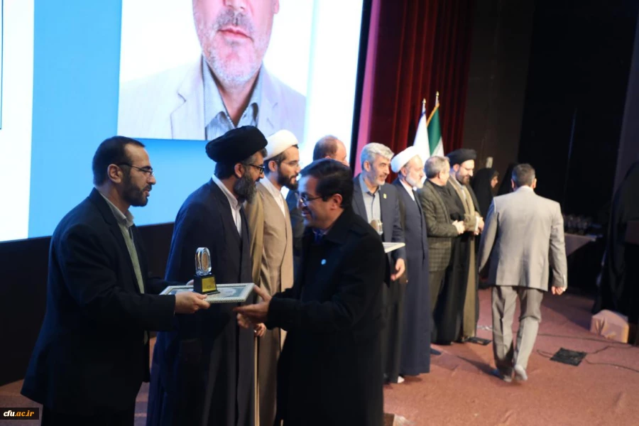 سیزدهمین جشنواره ملی پژوهش و فناوری دانشگاه فرهنگیان 45