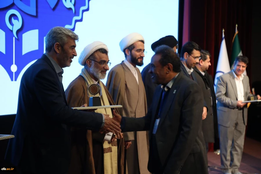 سیزدهمین جشنواره ملی پژوهش و فناوری دانشگاه فرهنگیان 60