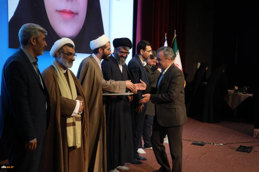 سیزدهمین جشنواره ملی پژوهش و فناوری دانشگاه فرهنگیان 67