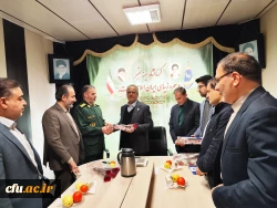 تجلیل از پاسداران سپاه نبی اکرم(ص) استان کرمانشاه به مناسبت ولادت امام حسین (ع)
 2