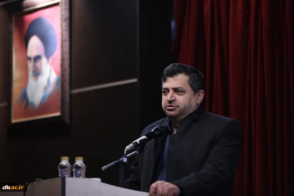 اهتمام دانشگاه فرهنگیان بر توسعه زیرساخت های ورزشی

 4