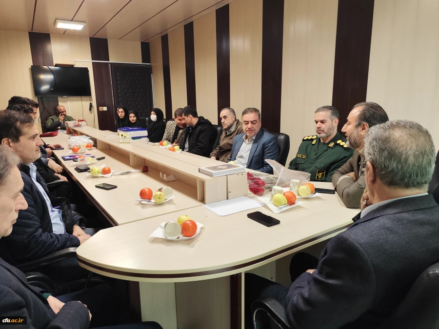 تجلیل از پاسداران سپاه نبی اکرم(ص) استان کرمانشاه به مناسبت ولادت امام حسین (ع)
 2