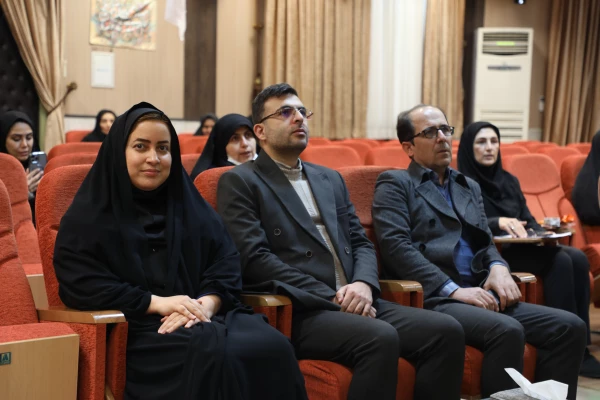 کارگاه تخصصی توانمندسازی ارتباطات علمی بین المللی با عنوان کارگاه اصول و روش ترجمه 2 برگزار شد 3