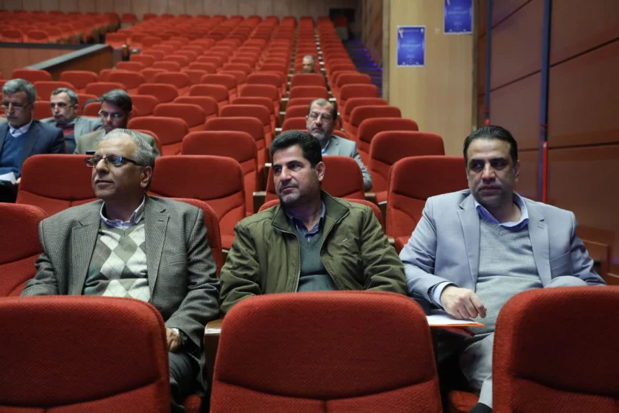 ایجاد چمن مصنوعی برای تمام پردیس ها و مراکز دانشگاه فرهنگیان 3