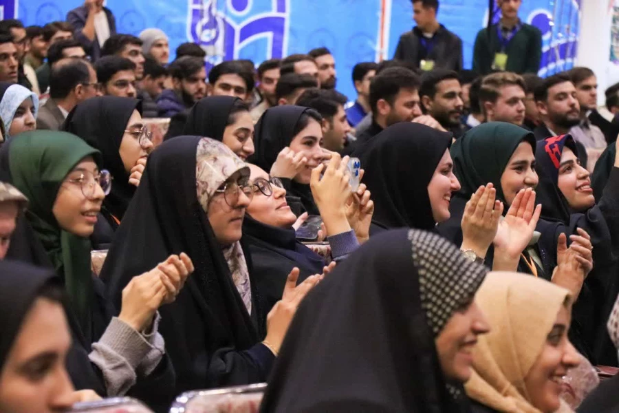 برگزاری نهمین دوره از جشنواره های اجتماعی دانشگاه فرهنگیان در شهر اصفهان 15