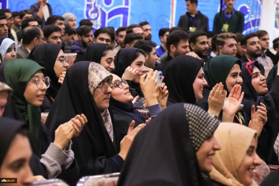 نهمین دوره جشنواره های اجتماعی دانشگاه فرهنگیان با مشارکت ۷۰۰ دانشجومعلم از سراسر کشور در اصفهان برگزار شد. 6