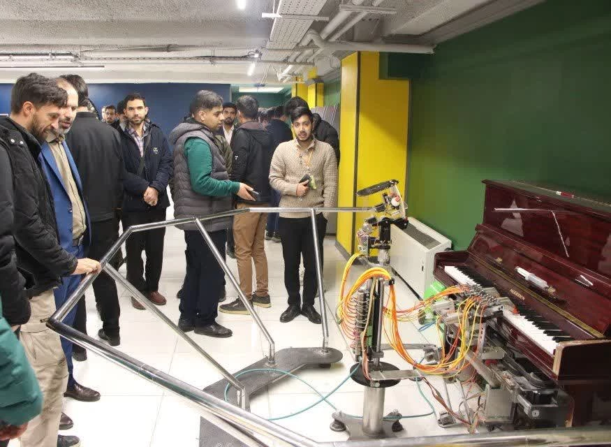 نهمین دوره جشنواره های اجتماعی دانشگاه فرهنگیان با مشارکت ۷۰۰ دانشجومعلم از سراسر کشور در اصفهان برگزار شد. 10