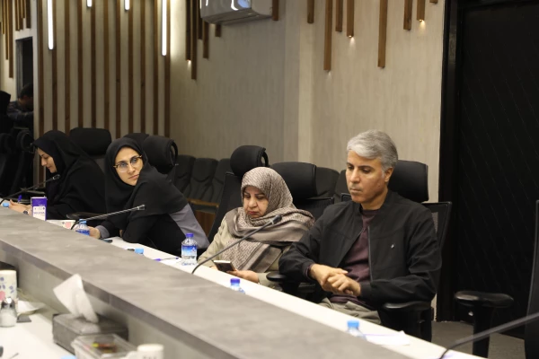 بازنگری کلان برنامه درسی تربیت معلم؛ گامی راهبردی در مسیر مرجعیت علمی دانشگاه فرهنگیان
 9