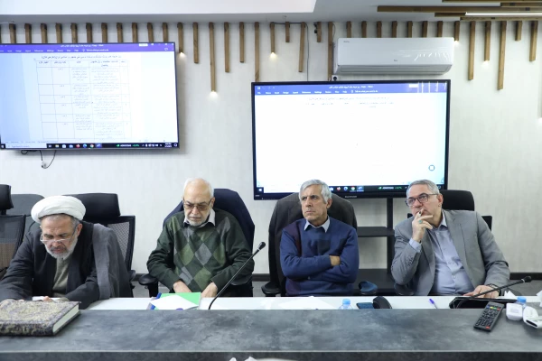 بازنگری کلان برنامه درسی تربیت معلم؛ گامی راهبردی در مسیر مرجعیت علمی دانشگاه فرهنگیان
 10