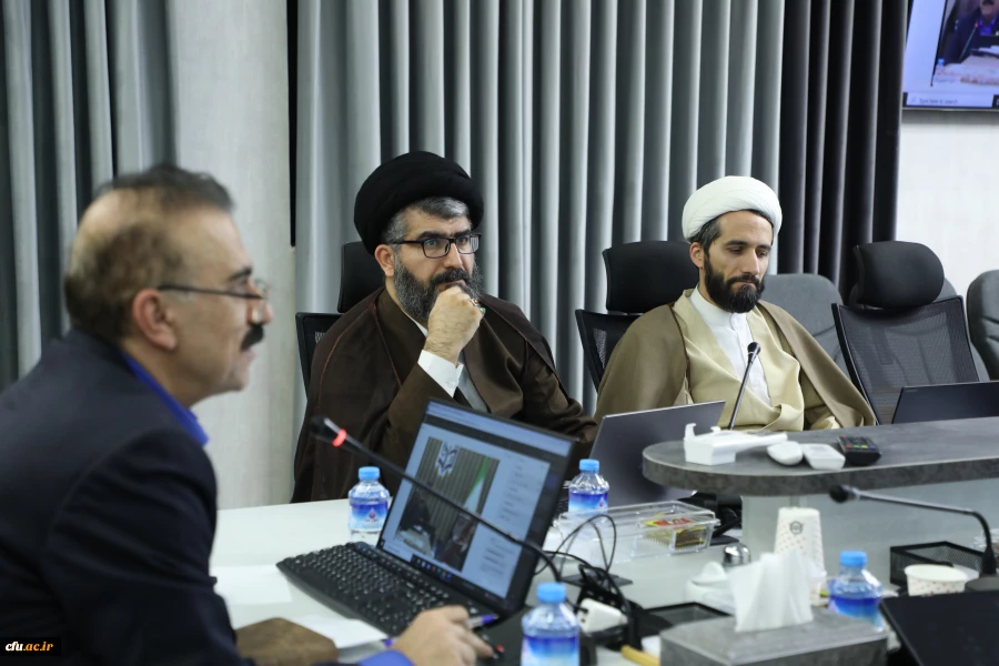 بازنگری کلان برنامه درسی تربیت معلم؛ گامی راهبردی در مسیر مرجعیت علمی دانشگاه فرهنگیان
 12