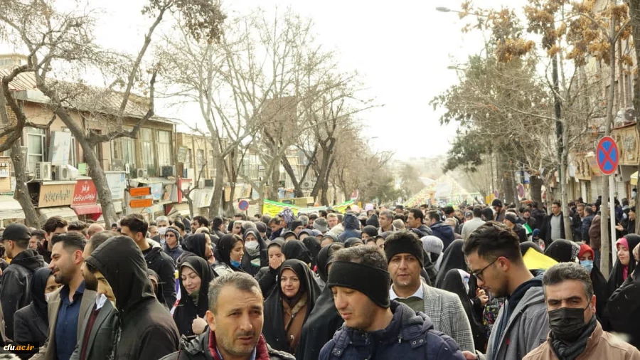 حضور پرشور اساتید، کارکنان و دانشجومعلمان دانشگاه فرهنگیان استان کردستان در راهپیمایی 22 بهمن 8
