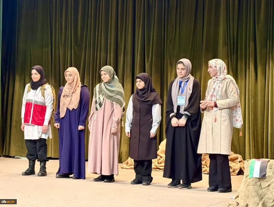 همزمان با چهل و ششمین سالروز پیروزی انقلاب اسلامی، جشنواره سرود و هنرهای نمایشی دانشجومعلمان سراسر کشور در شهر دزفول برگزار شد. 4