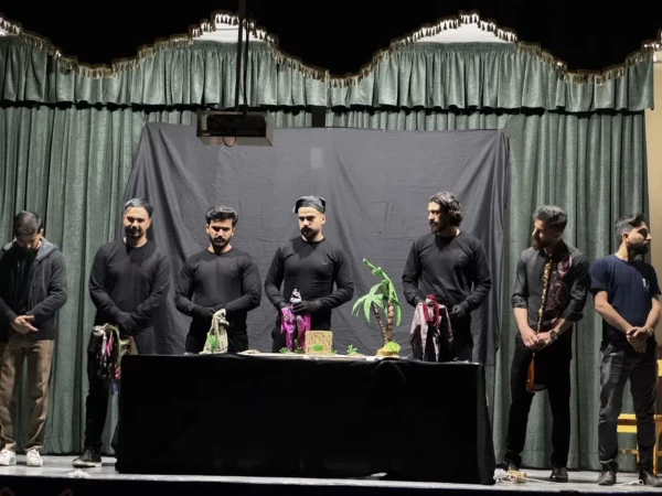 همزمان با چهل و ششمین سالروز پیروزی انقلاب اسلامی، جشنواره سرود و هنرهای نمایشی دانشجومعلمان سراسر کشور در شهر دزفول برگزار شد. 5