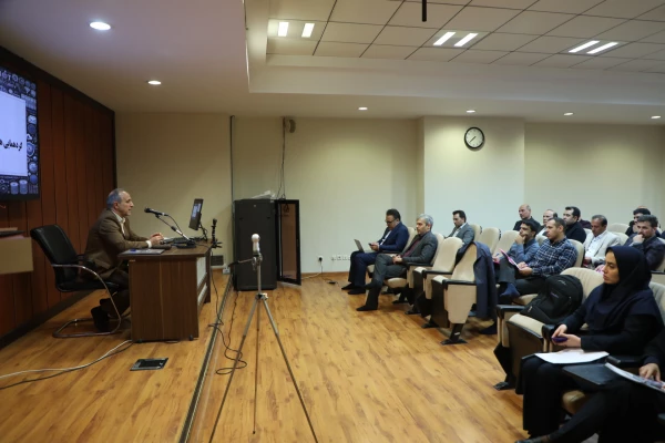 تحول دیجیتال در دانشگاه فرهنگیان؛ تأکید بر هوشمندسازی و توسعه نرم افزاری 4