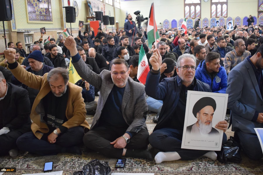 حضور پر شور دانشگاه فرهنگیان کرمانشاه در مراسم گرامیداشت دبیران کل شهید حزب الله 
 6